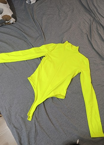 Bershka çıtçıtlı bluz