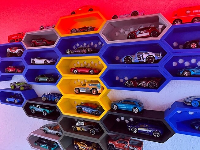 Hotwheels duvar standı