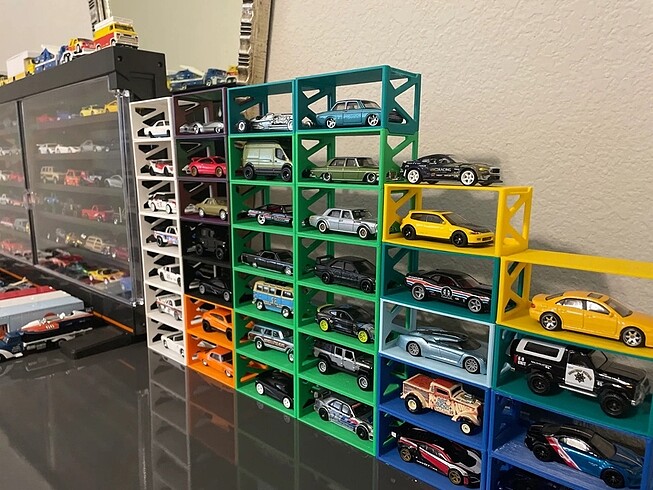 Hot wheels araç standı modüler
