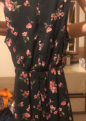 Çiçekli Kadın Elbise - Görsel 2