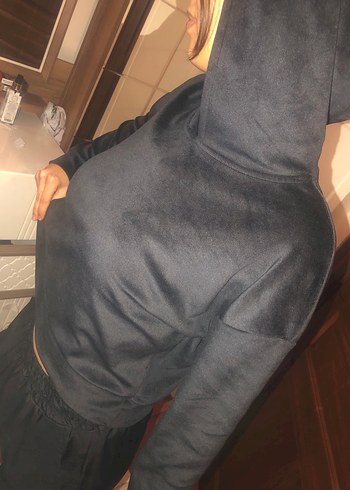 Kadife kapşonlu üst - Görsel 2