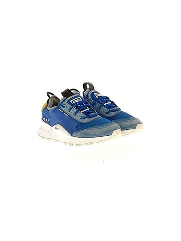 Puma Puma Spor Ayakkabı %70 İndirimli.