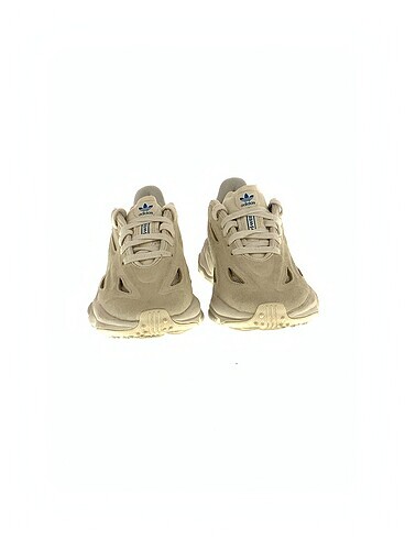 38 Beden Adidas Spor Ayakkabı %70 İndirimli.