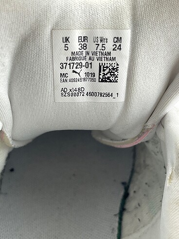 38 Beden beyaz Renk Puma Spor Ayakkabı %70 İndirimli.