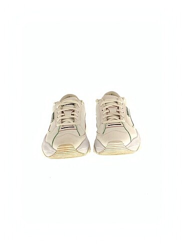38 Beden Puma Spor Ayakkabı %70 İndirimli.