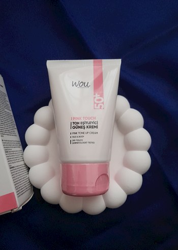 WOU Pembe Ton Düzenleyici Güneş Kremi SPF50+ - Görsel 3