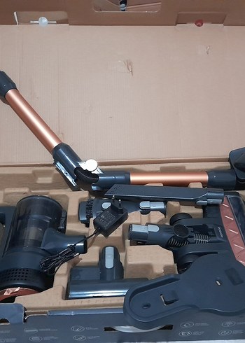 KARACA Vantuz şarjlı dikey Süpürge - Görsel 17