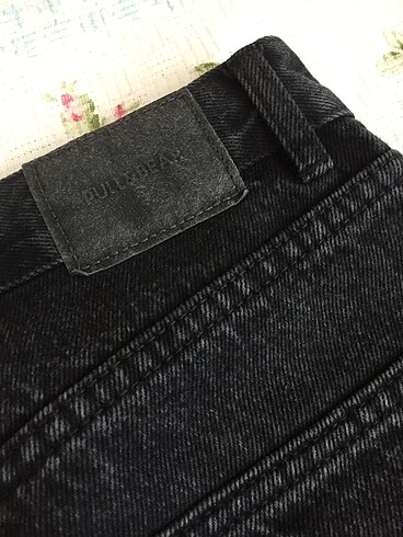 m Beden siyah Renk pull and bear siyah şort