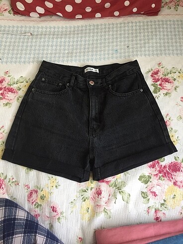 pull and bear siyah şort