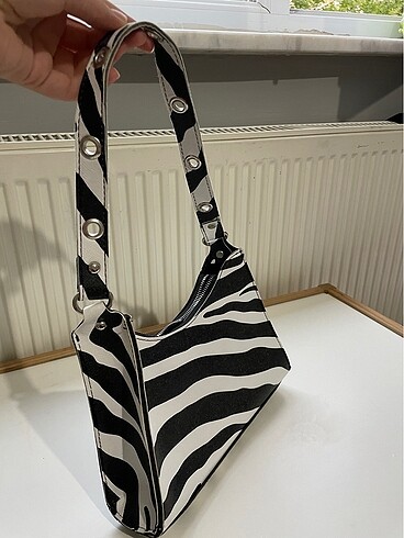 Zebra desenli baget kadın çanta