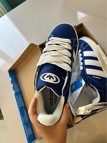 40 Beden çeşitli Renk Adidas ayakkabı