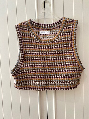 Zara crop süveter
