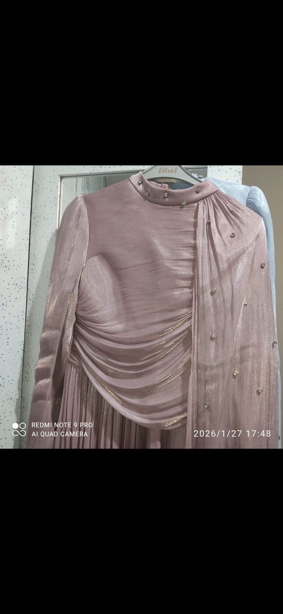 Bej Uzun Kollu Drapeli Kadın Abiye Elbise - Görsel 2