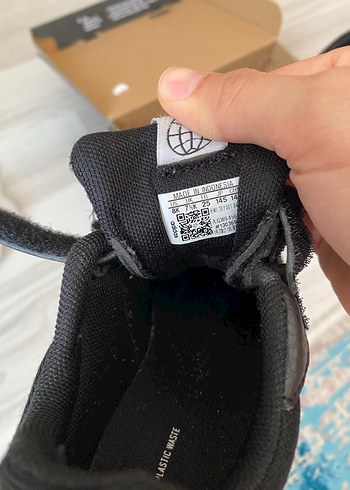 Erkek Çocuk Siyah Cırtcırtlı Spor Ayakkabı - Görsel 5