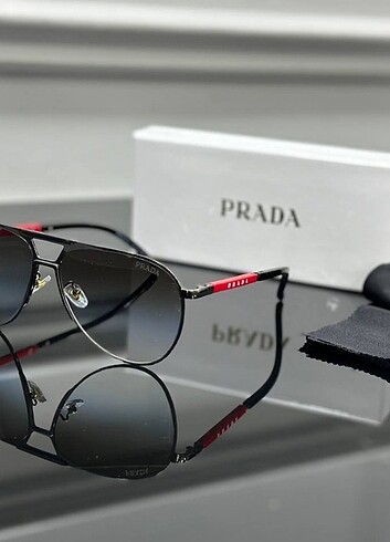 PRADA 