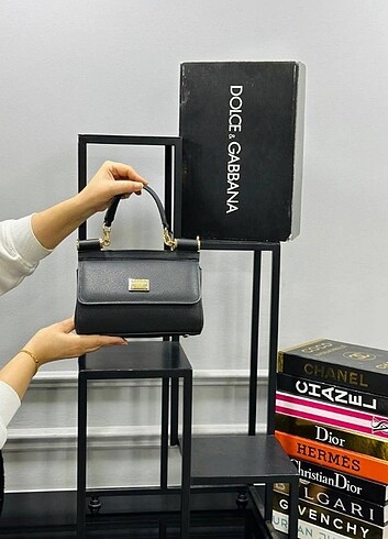 DOLCE & GABBANA 
