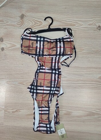 Burberry Mayokini 