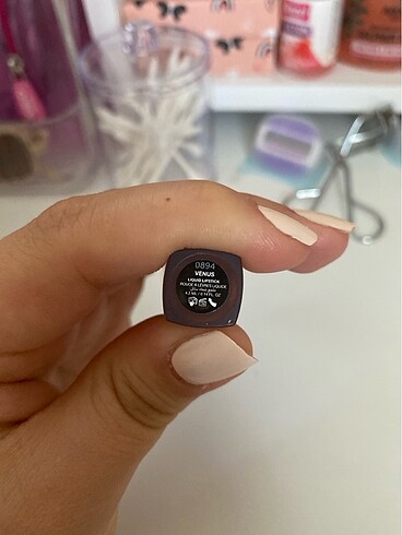 Huda Beauty Mat ruj