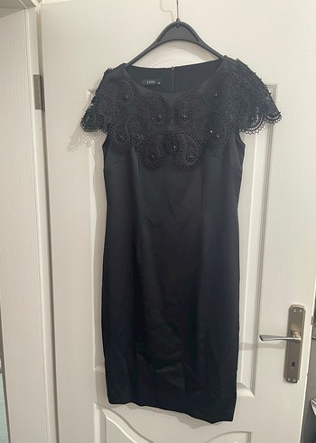 Dantel İşlemeli Kısa Siyah Mini Elbise - Görsel 2