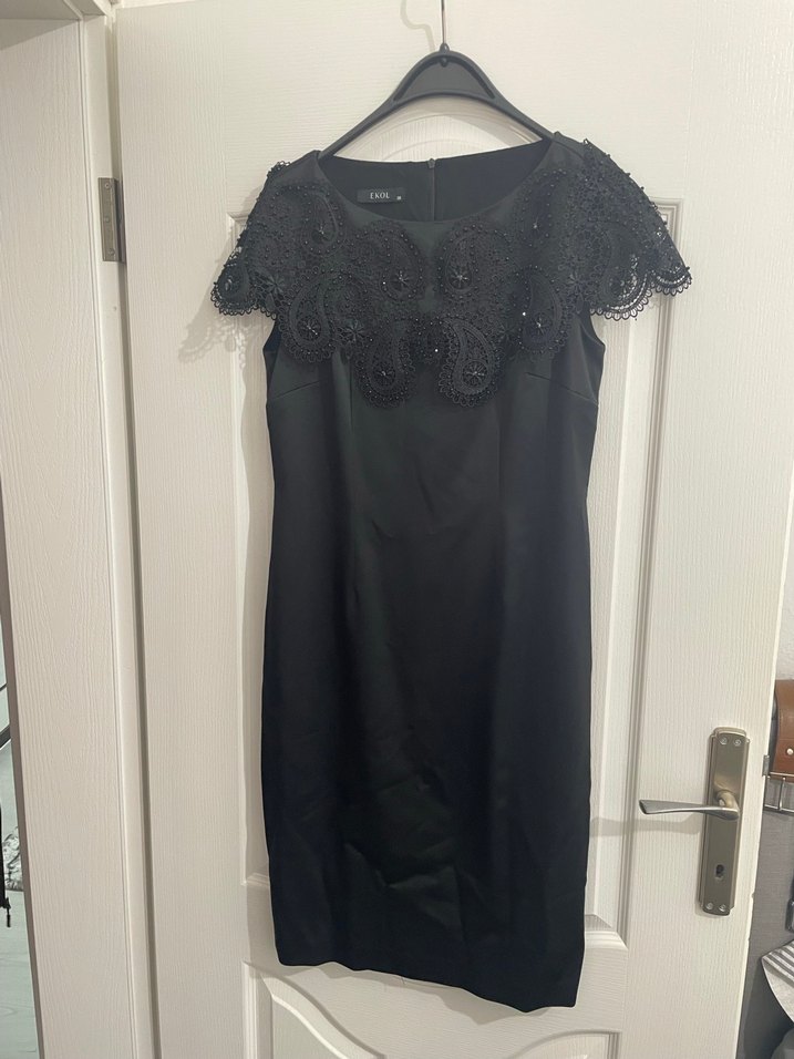 Dantel İşlemeli Kısa Siyah Mini Elbise - Görsel 2