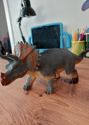 Koyu Kahverengi Dinozor Figürleri