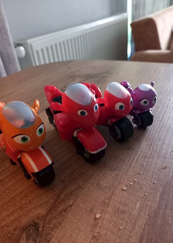 ricky zoom Renkli Mini Motorlu Aksiyon Figürleri Seti