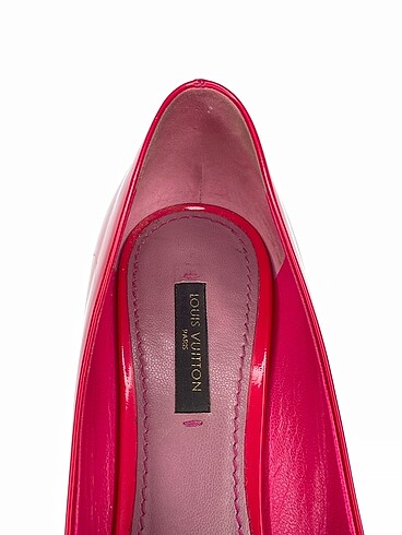 37,5 Beden pembe Renk Louis Vuitton Stiletto %70 İndirimli.