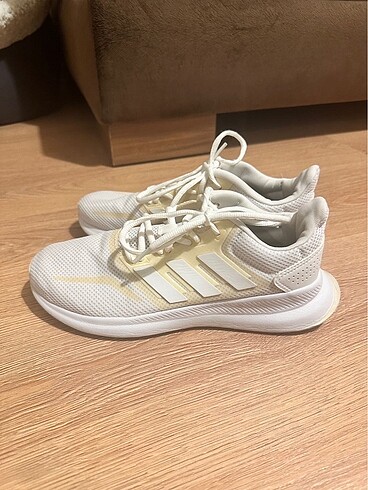 orijinal adidas ayakkabı
