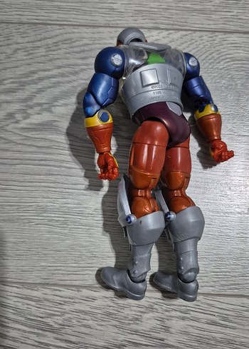 Gri Detaylı Çok Hareketli Aksiyon Figürü - Görsel 3