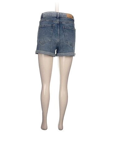 38 Beden Stradivarius Jean / Kot Şort %70 İndirimli.