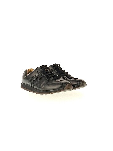 Clarks Clarks Spor Ayakkabı %70 İndirimli.