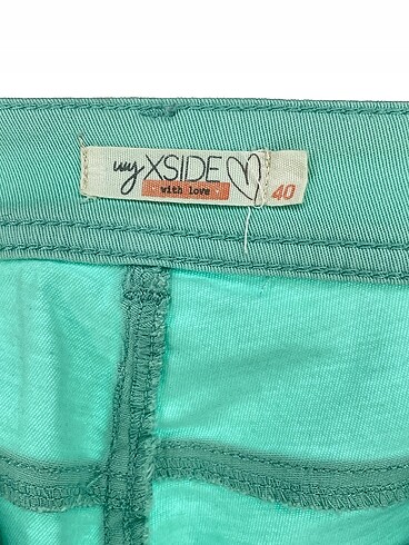 40 Beden yeşil Renk LC Waikiki Jean / Kot %70 İndirimli.