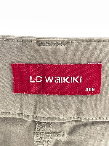 40 Beden ten rengi Renk LC Waikiki Düz Kesim %70 İndirimli.