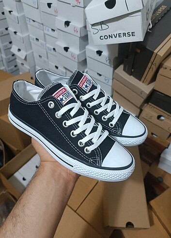 Converse Siyah Kısa Bilek Converse Ayakkabı