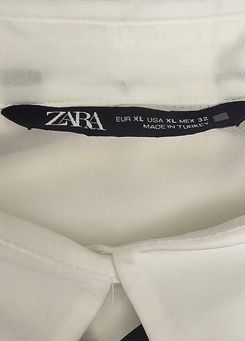 Zara Zara, XL, önü fırfırlı Saten gömlek 