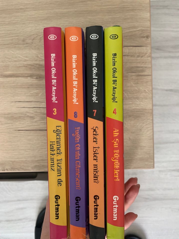 Bizim Okul Bi' Acayip! Çocuk Kitapları Seti - Görsel 2