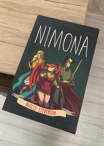 Nimona - Noelle Stevenson Çizgi Roman