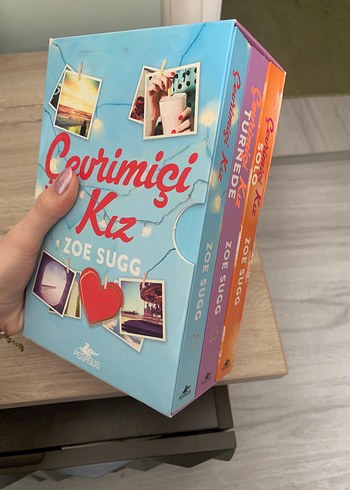 Çevrimiçi Kız - Zoe Sugg Roman Seti
