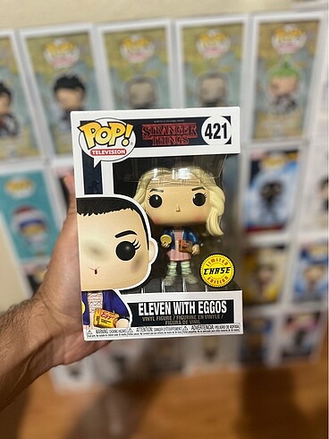 Eleven with eggos 421 Chase Funko pop