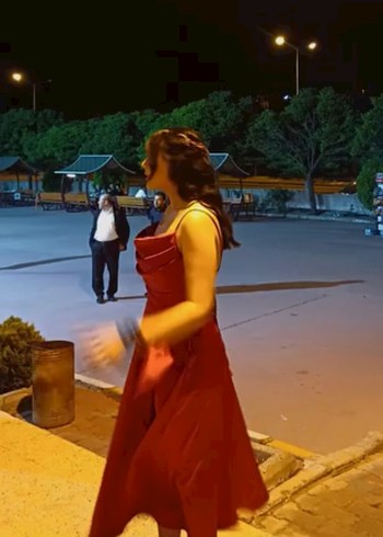 Kırmızı Uzun Drapeli Straplez Kadın Abiye Elbise - Görsel 3