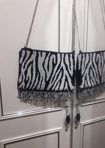 Primark Gri Zebra Desenli Püsküllü Kadın Portföy Çanta