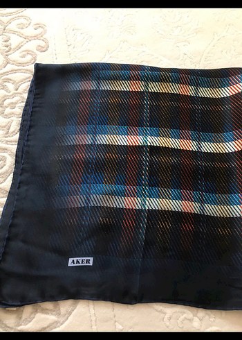 Drapeli Koyu Mavi Sura İpek - Görsel 4