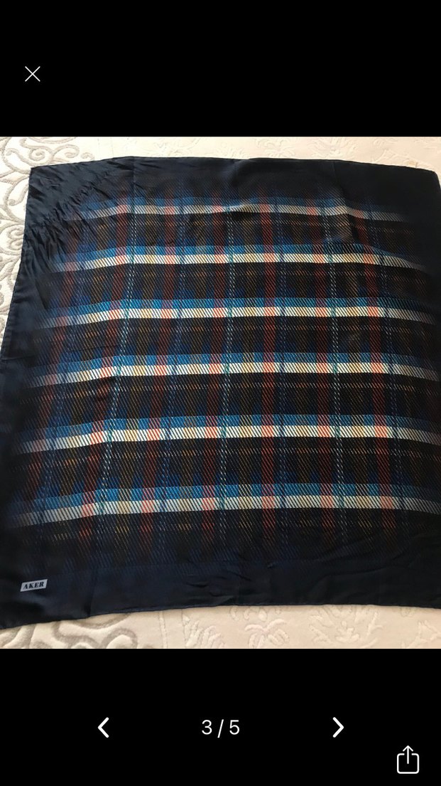 Drapeli Koyu Mavi Sura İpek - Görsel 3