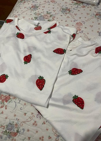 Çilek Baskılı Kısa Kollu Hamile Pijama Takımı