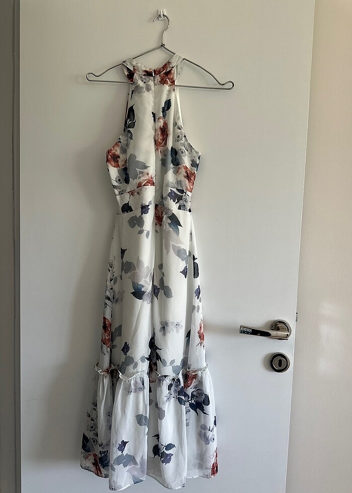 Çiçek desenli elbise - Görsel 2