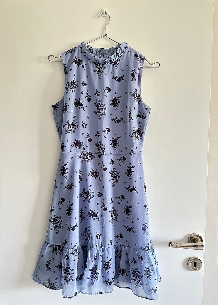 Etek detayı fırfırlı elbise - Görsel 2