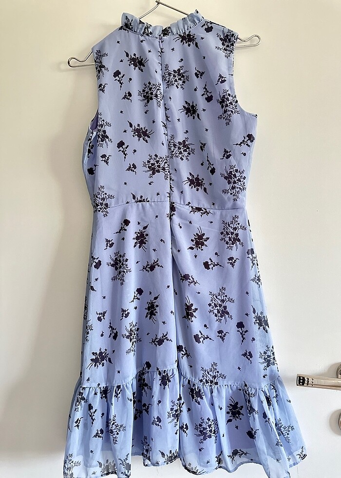 Etek detayı fırfırlı elbise - Görsel 4