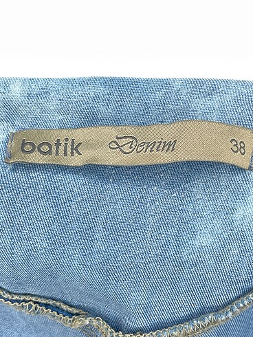 38 Beden mavi Renk Batik Gömlek %70 İndirimli.