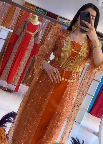 Uzun Kol, Boncuk İşlemeli Altın Renkli Kadın Elbise - Görsel 2