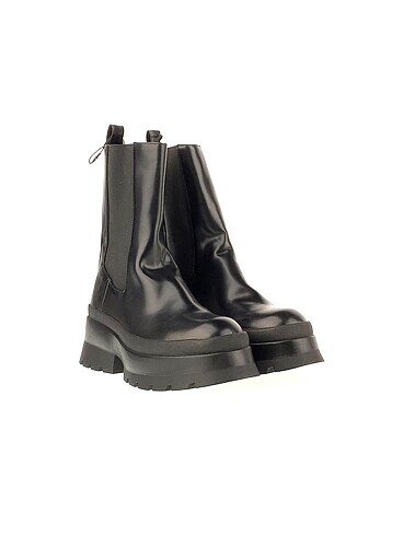 Zara Zara Bot %70 İndirimli.